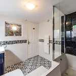 Finest Retreats - Harbour Haven