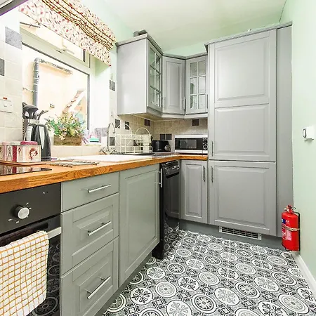 Finest Retreats - Harbour Haven