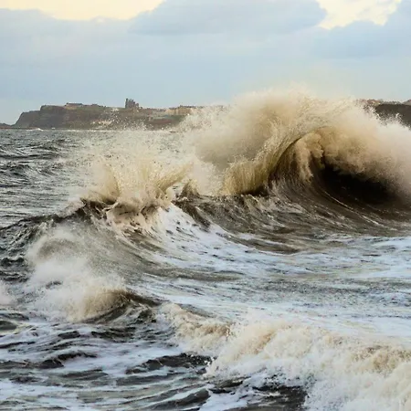 Finest Retreats - Harbour Haven