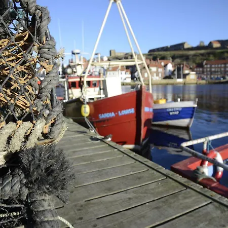 Finest Retreats - Harbour Haven *